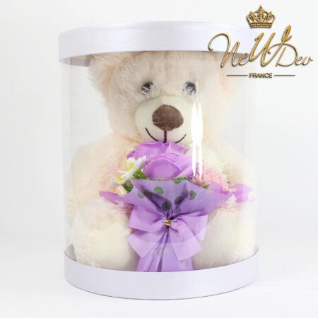 ours en peluche avec fleurs en savon