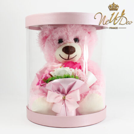 ours en peluche avec fleurs en savon