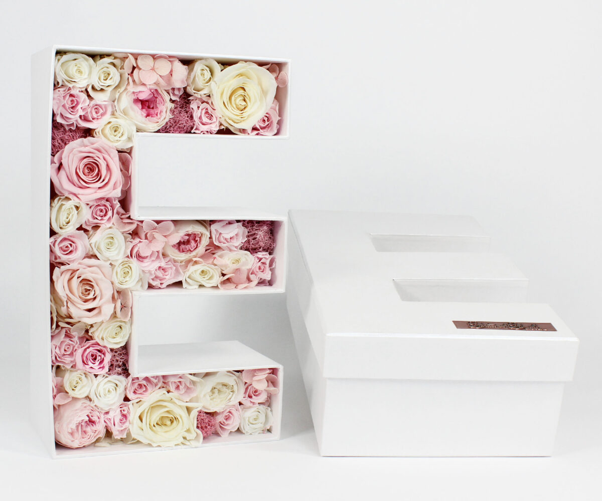 Boîte-lettre E pour fleurs, blanche, avec couvercle | SAS «NEWDEV»
