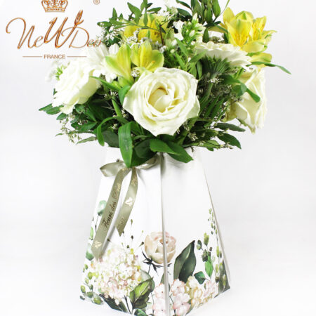 Vase &eacute;tanche en papier pour fleurs